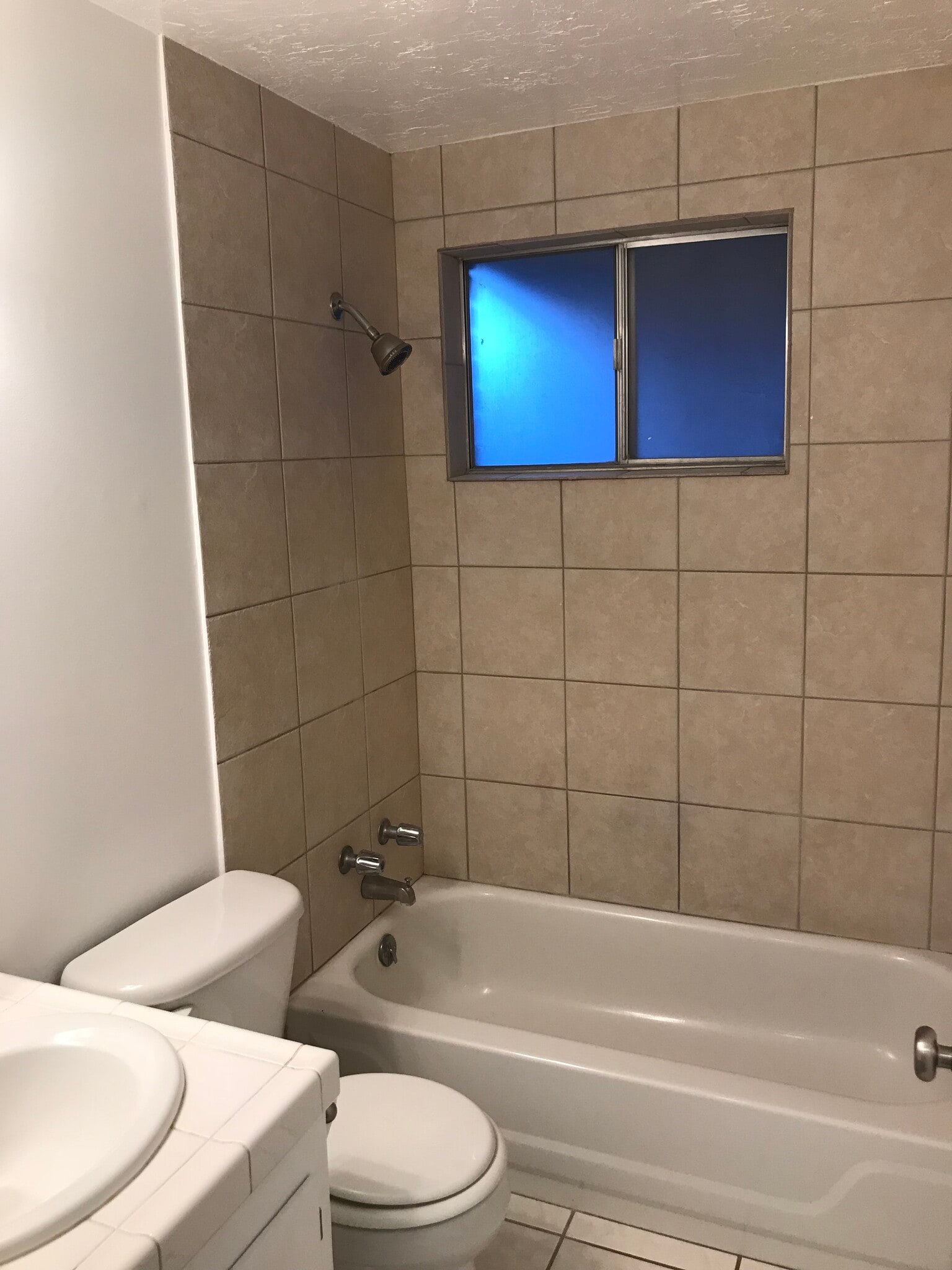 Building Photo - 38 W 1500 S