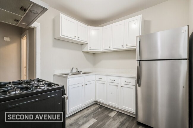 Building Photo - 103 Saunders Ct