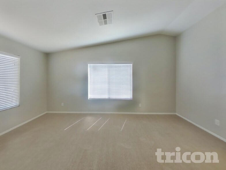 Building Photo - 17679 N Avelino Dr