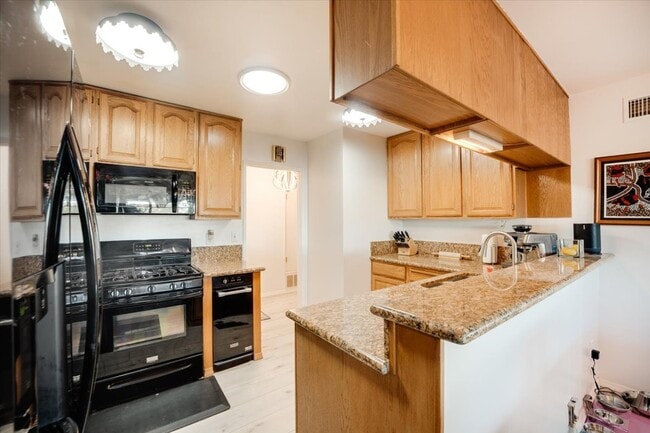 Building Photo - 1520 Watwood Rd