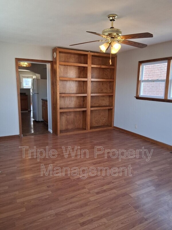 Building Photo - 313 Carthage Ave