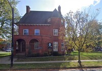 Building Photo - 84 W Utica St