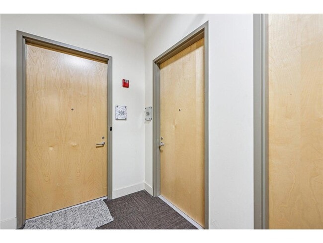 Building Photo - 718 N Washington Ave