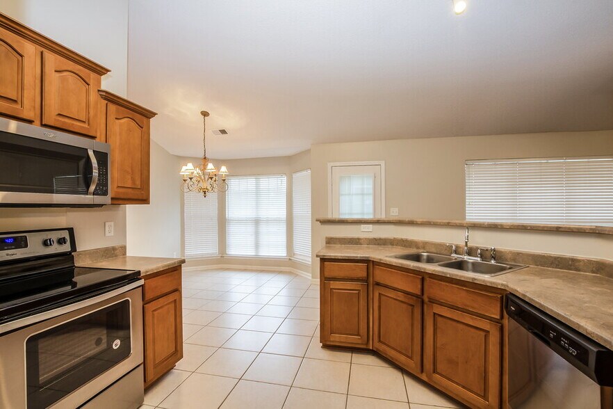 Building Photo - 5509 Milton Ridge Dr