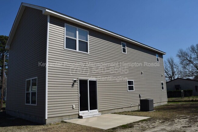 Building Photo - 1 Worden Pl