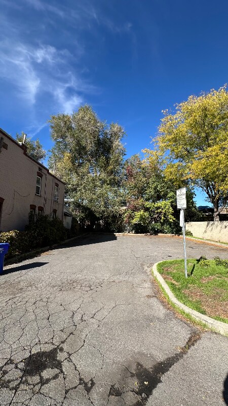 Building Photo - 341 Stanton Ave