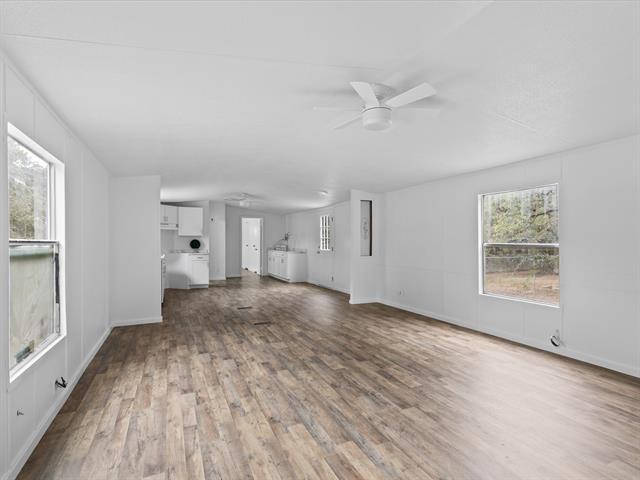 Building Photo - 146 Deerwood Ln