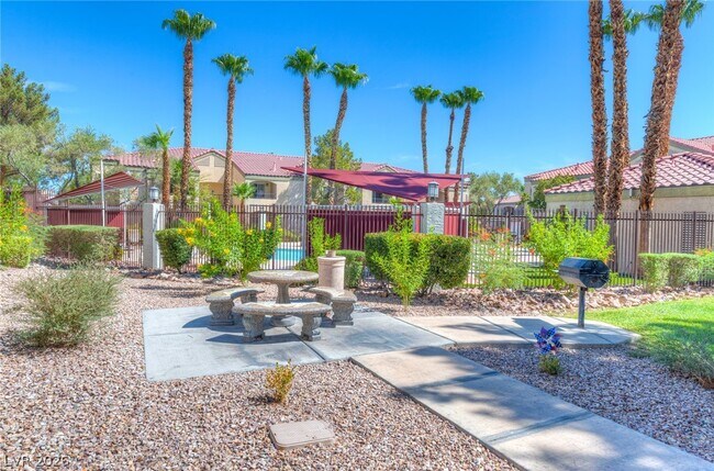 Building Photo - 7885 W Flamingo Rd