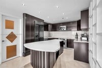 Building Photo - 251 Crandon Blvd