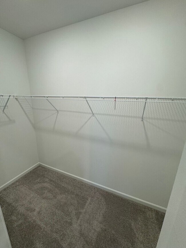 Building Photo - Beautiful 4 bed 3.5 Bath Home in Heart of Lawrenceville!