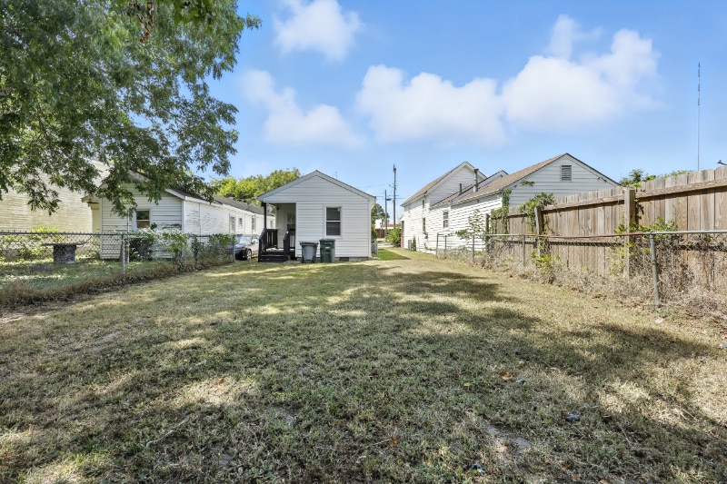 Building Photo - 118 Parkdale Ave