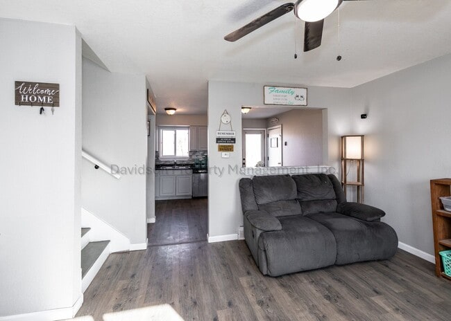 Building Photo - Cozy 3 Bedroom House in Southeast Colorado Springs