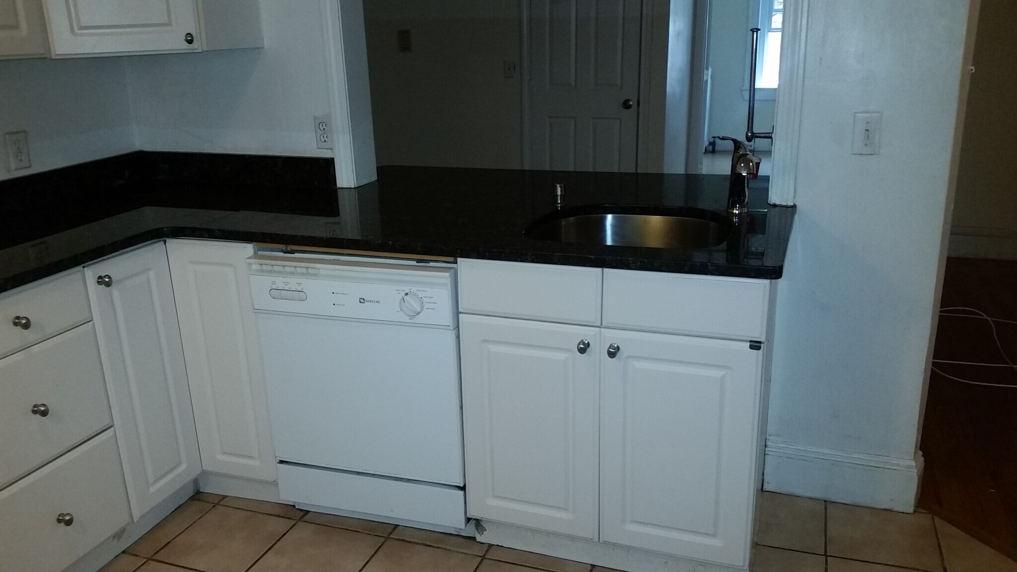 Building Photo - 60 Egmont St