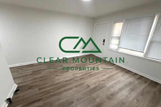 Building Photo - BEAUTIFULLY RENOVATED 2BRM 1BTH HOME MINUTES FROM DOWNTOWN GREER