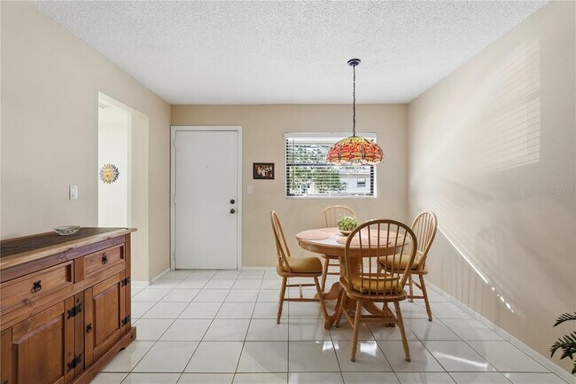 Building Photo - 3034 Eastland Blvd