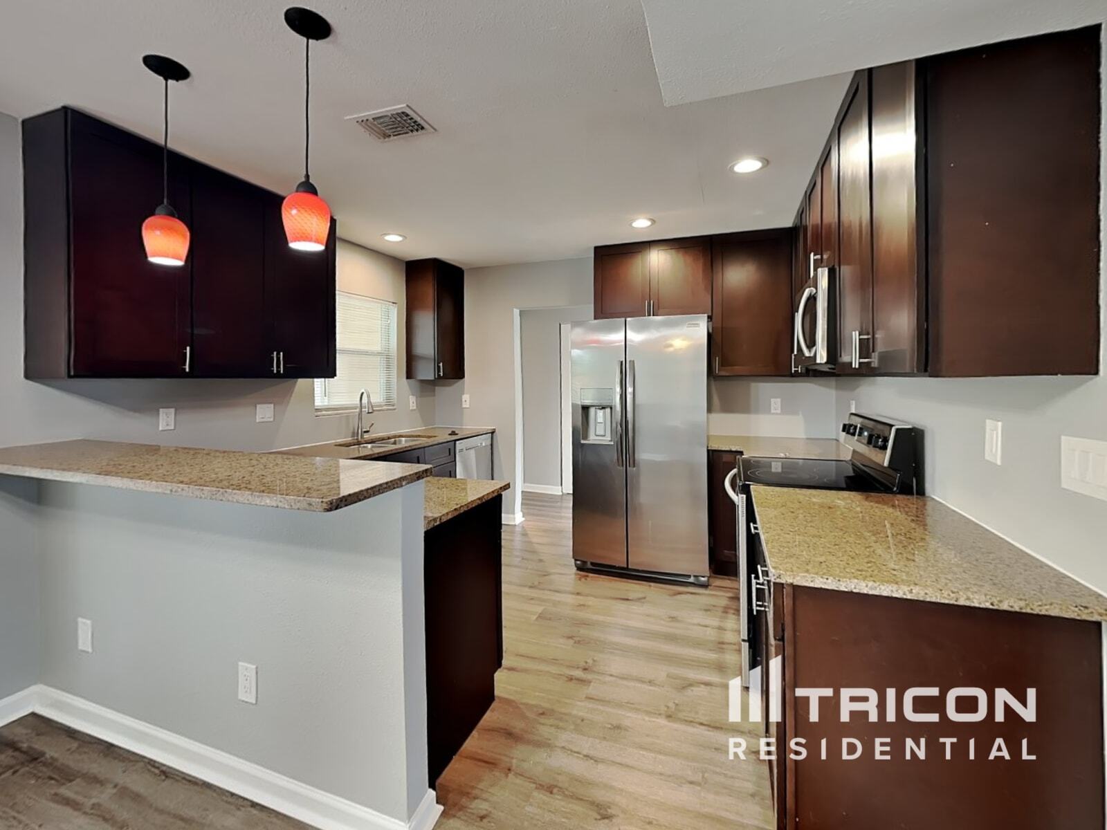 Building Photo - 2543 Golden Poinciana Pl