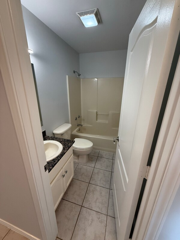 Building Photo - 1168 Savannah Loop