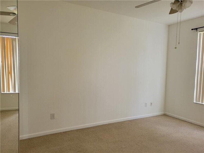 Building Photo - 3569 Forest Hill Blvd