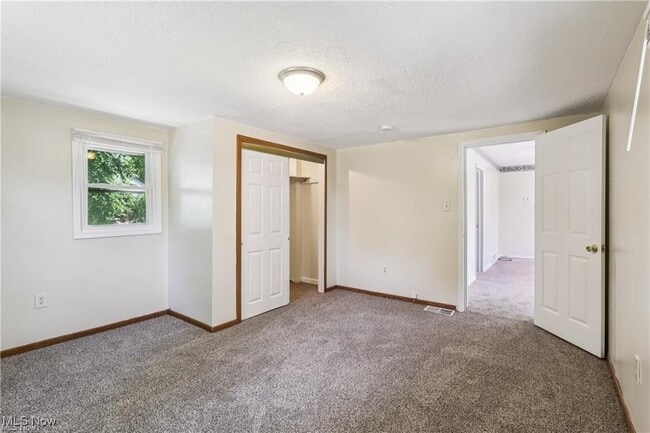 Building Photo - 1254 Welsh Ave