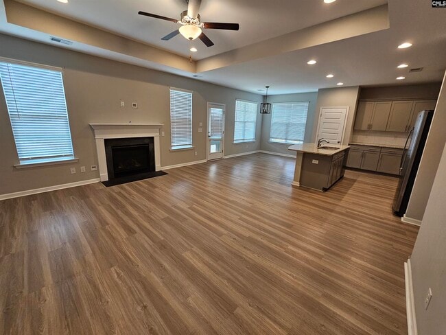 Building Photo - 717 N Pinewalk Way