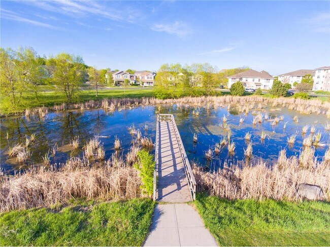 Building Photo - 2952 Clover Ridge Dr