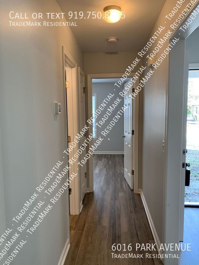 Building Photo - 6016 Park Ave