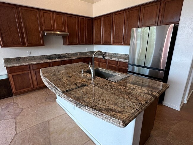 Building Photo - HOUSE - SEDONA - 4 BEDROOM HOME