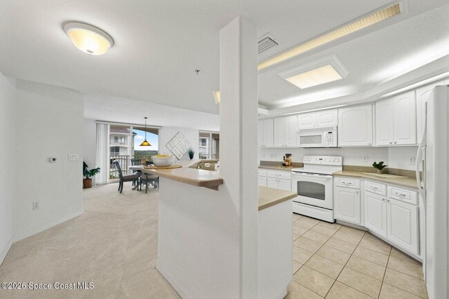 Building Photo - 820 Del Rio Way