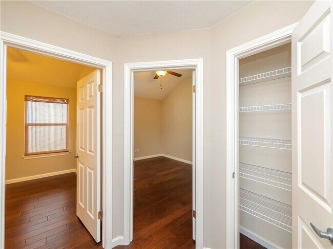 Building Photo - 2206 Boneset Trail