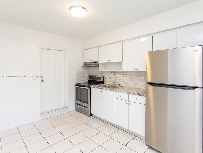 Building Photo - 1342 NE 110th Terrace