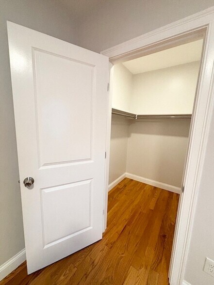 Building Photo - 156 Bow St