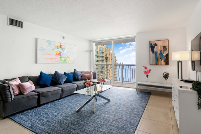 Primary Photo - 1200 Brickell Bay Dr