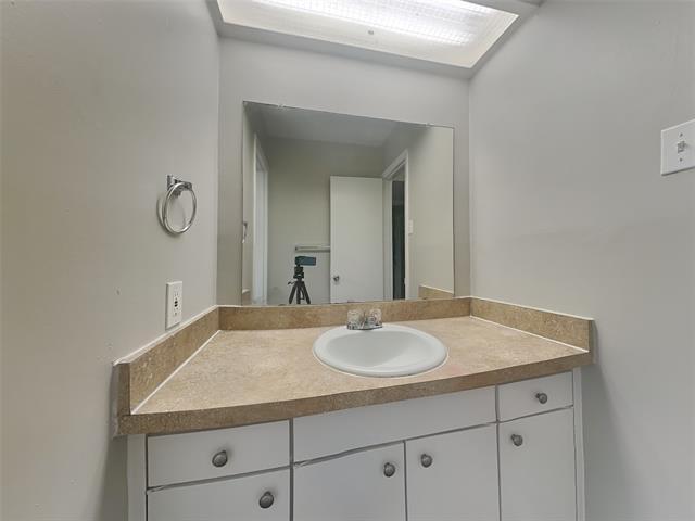 Building Photo - 1401 Wisteria Way
