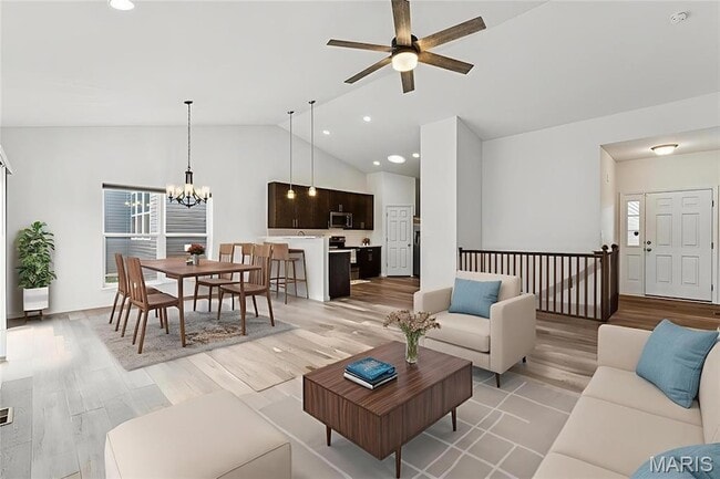 Building Photo - 168 Hidden Bluffs Dr