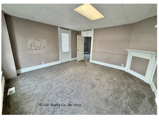 Building Photo - 705 S Wayne St