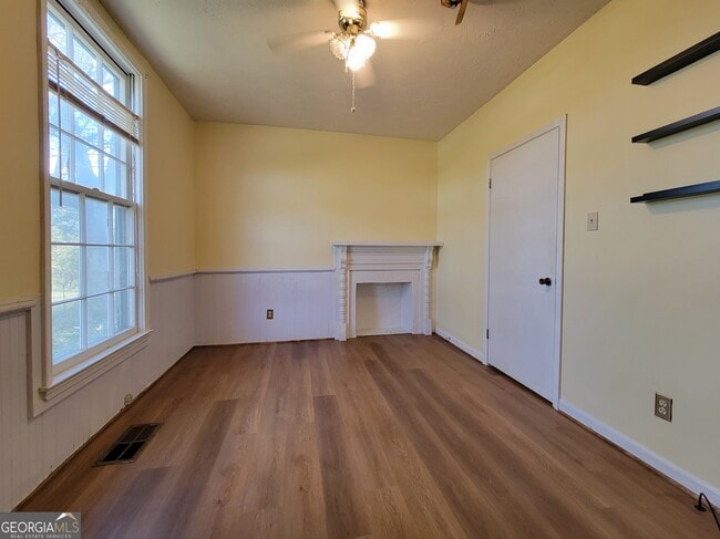 Building Photo - 475 Bankhead Hwy