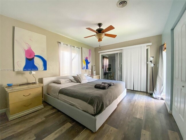 Building Photo - 2804 N Ocean Blvd