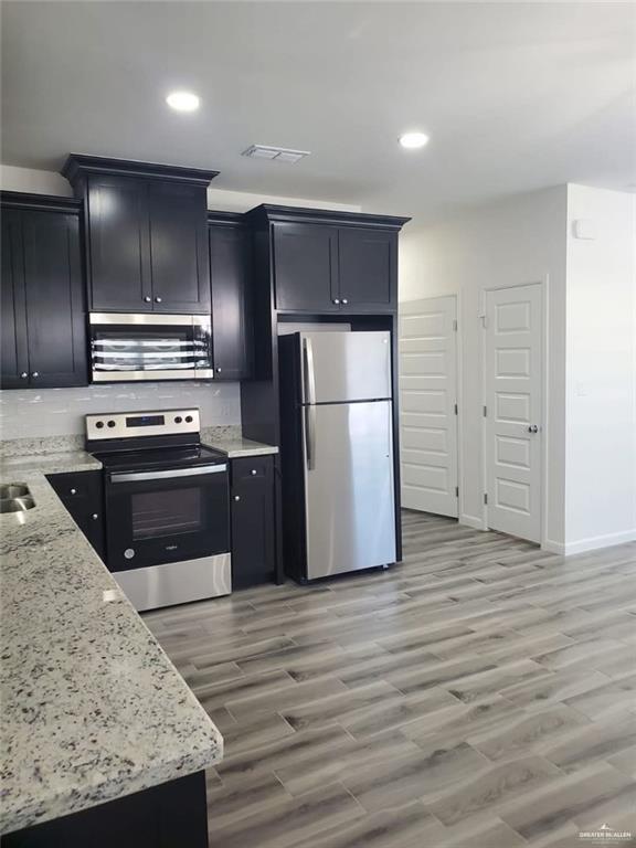 Building Photo - 8 E Hibiscus Ave