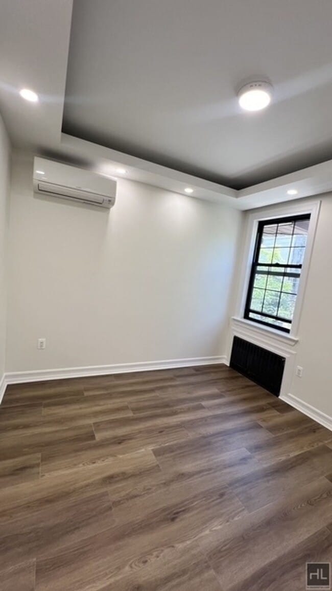 Building Photo - EAST 55th STREET