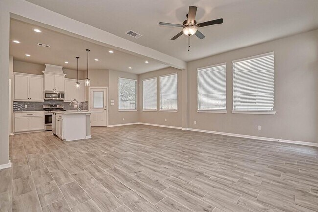 Building Photo - 497 Longleaf Pine Dr