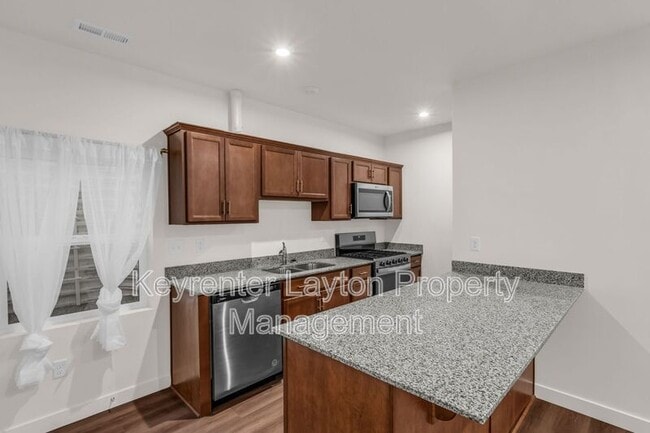 Building Photo - 1235 W 1200 S