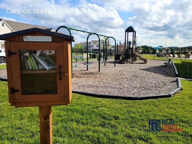 Building Photo - 1021 Ewell Farm Dr