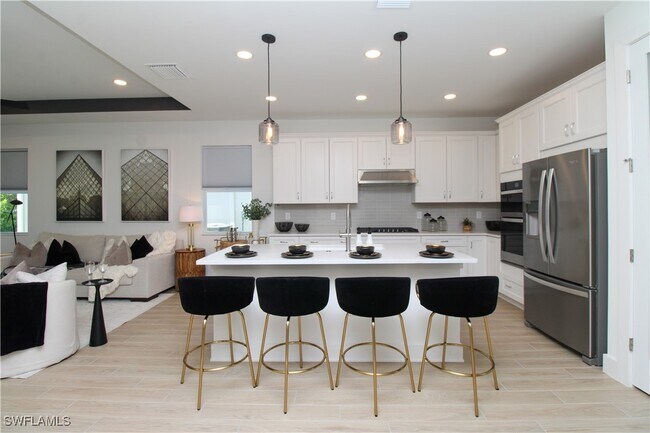 Building Photo - 8857 Oceana Wy