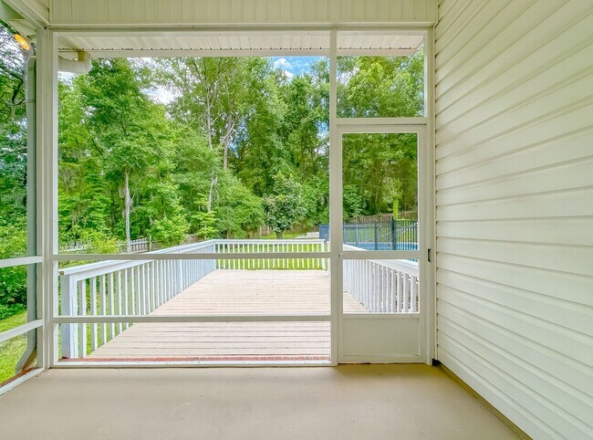 Building Photo - 4 BEDROOM 2.5 BATHROOM HOME IN OX-BOTTOM M...