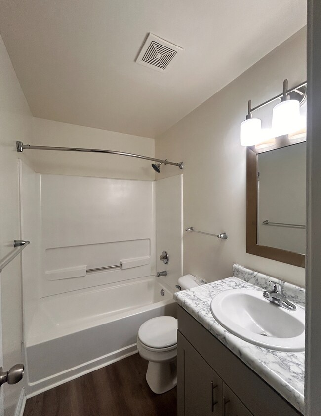 Primary Photo - 1251 Fords Pointe Cir