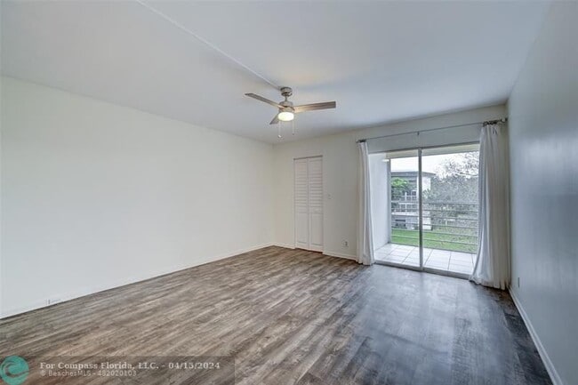 Building Photo - 4401 Martinique Ct