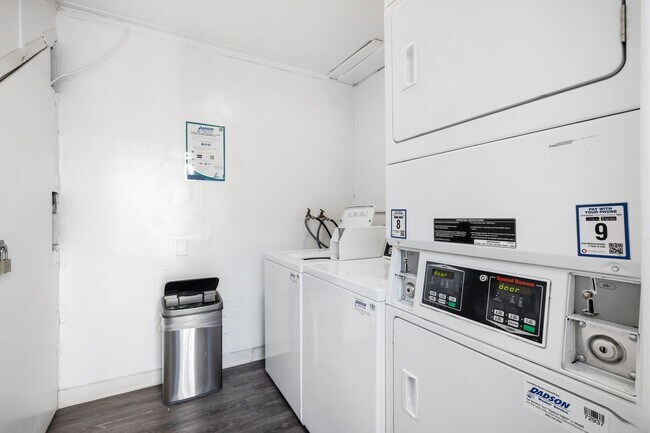 Building Photo - 3537 Clarington Ave