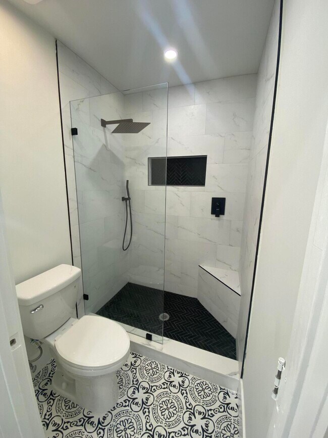 Building Photo - 12416 Westhampton Cir