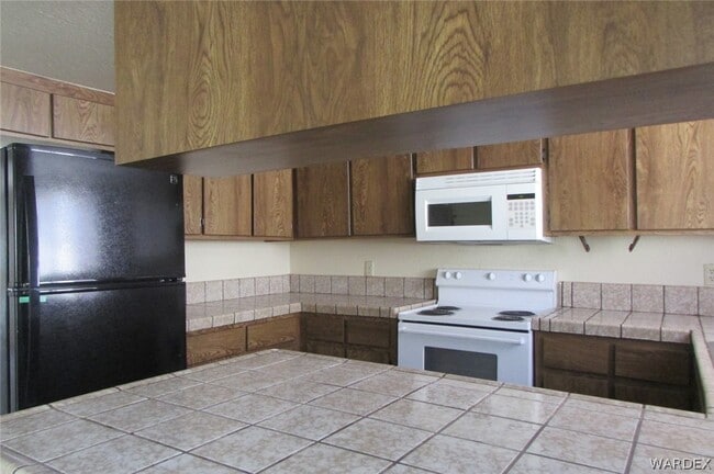 Building Photo - 1085 Chaparral Dr