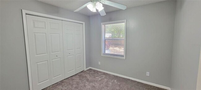 Building Photo - 3214 W Van Buren Dr